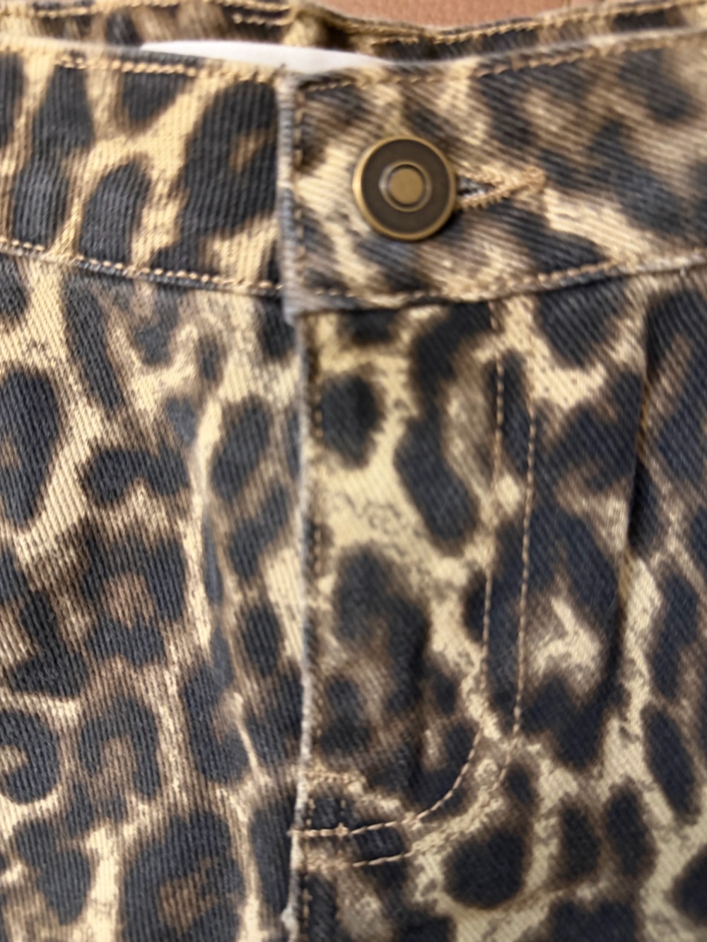 7.7 by Seven7 leopard print cotton denim cut-off micro shorts NWT Size 27 - Picture 6 of 8